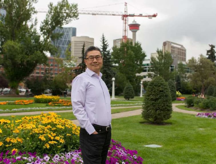 Living Large at Park Point: Downsizing Calgary doctor blends two designs for a stellar space